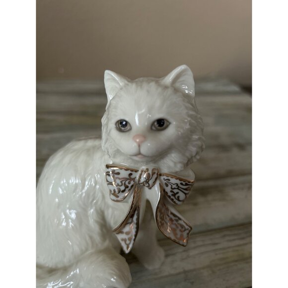 Lenox Sitting Pretty Cat Figurine Classic Cat Collection Ivory Bone China 6" H - Picture 8 of 12
